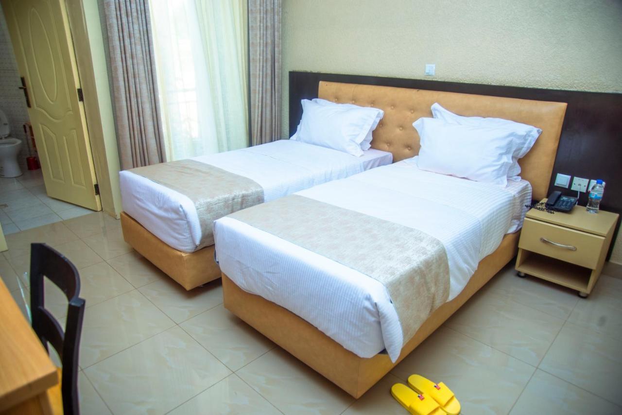 Quality Inn Hotel คิกาลี ภายนอก รูปภาพ